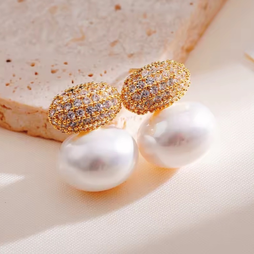 Pearl Harbor Diamond Crystal Gold Earrings